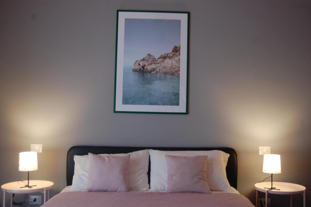 Dimora 81 Bed & Breakfast Syracuse Ngoại thất bức ảnh
