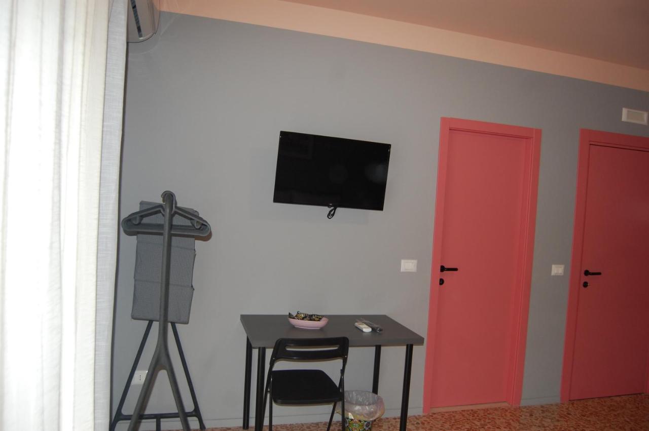 Dimora 81 Bed & Breakfast Syracuse Ngoại thất bức ảnh